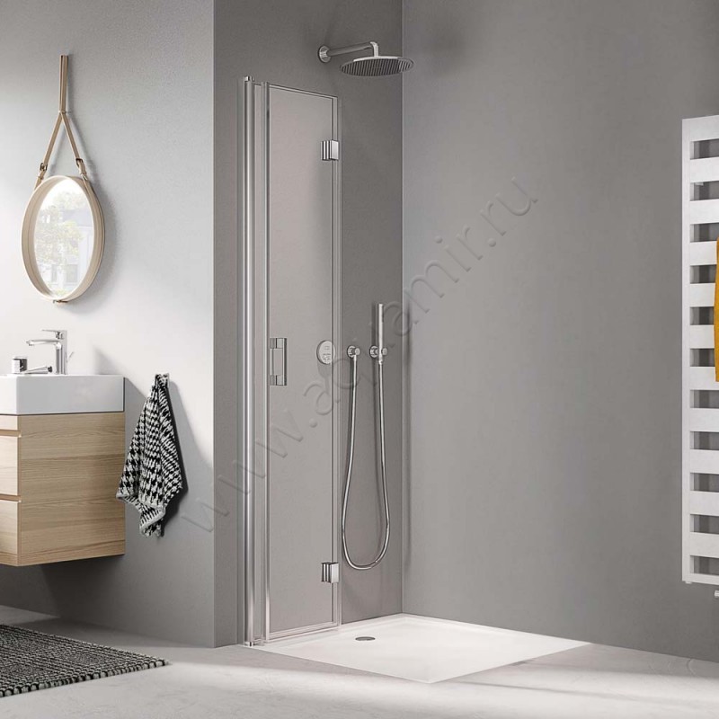 Складная душевая дверь для боковой стенки/боковой двери Kermi Liga LI2CL093181AK в интерьере