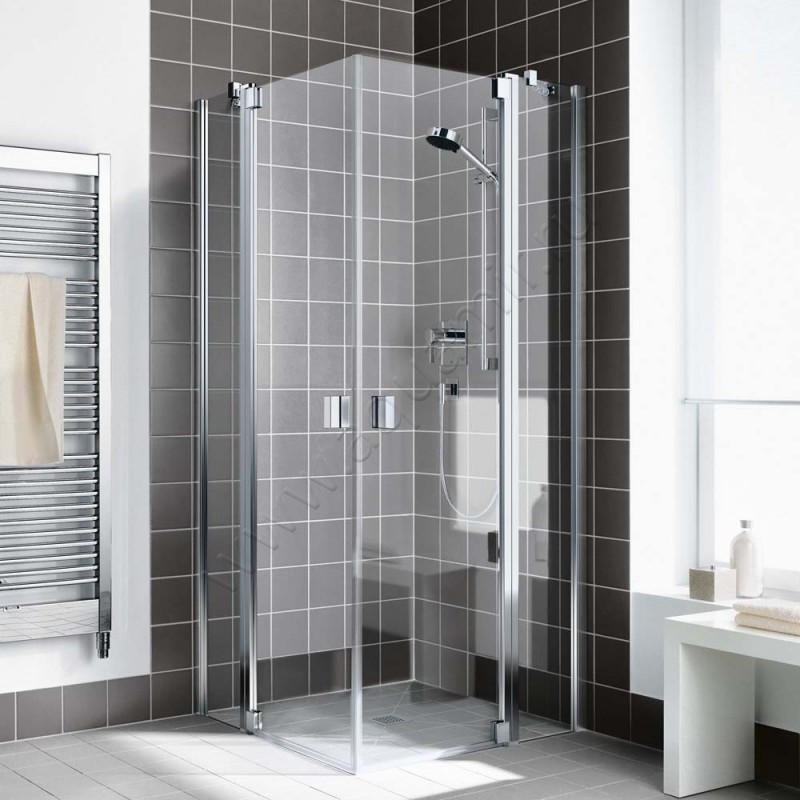 Маятниковая душевая дверь для комбинации с ответной частью Kermi Raya RAEPR08020VAK в интерьере