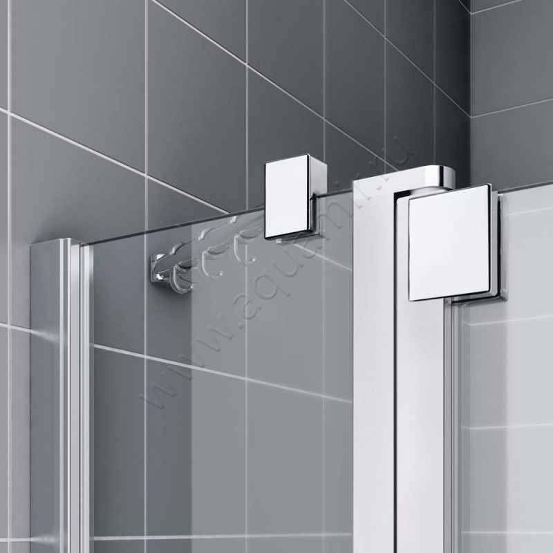 Маятниковая душевая дверь для комбинации с ответной частью Kermi Raya RAEPR09320VPK в интерьере