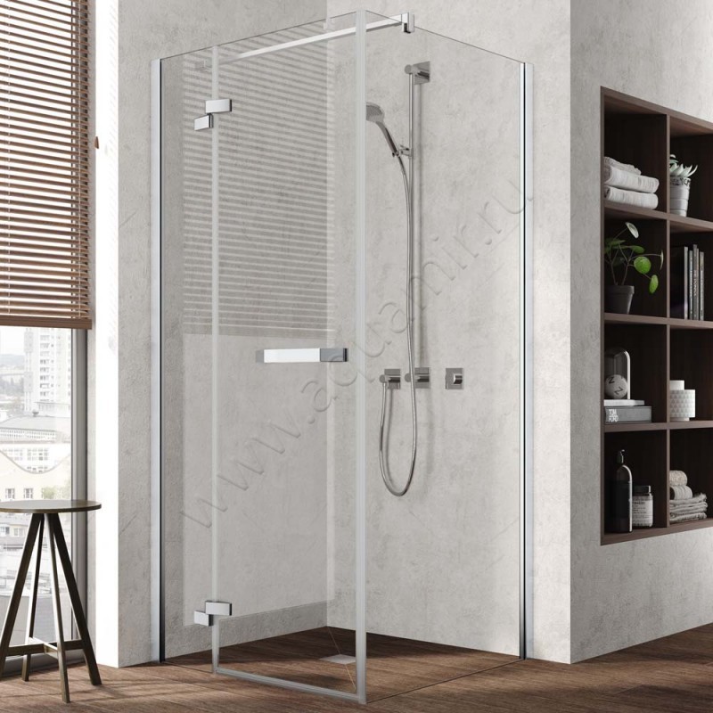 Маятниковая душевая дверь для боковой стенки Kermi Tusca TU1NL09020VAK в интерьере