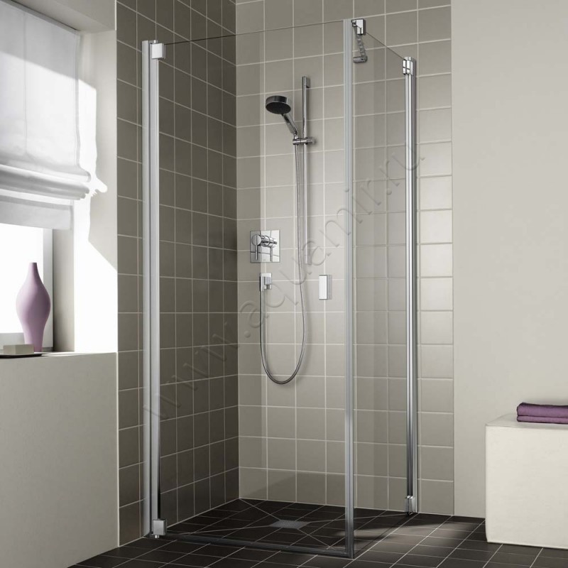 Маятниковая душевая дверь для боковой стенки/боковой двери Kermi Raya RA1KL075201AK в интерьере