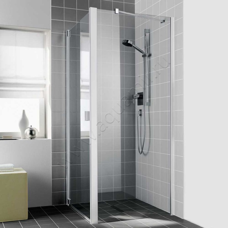 Душевая боковина Kermi Raya RATWD120201PK в интерьере