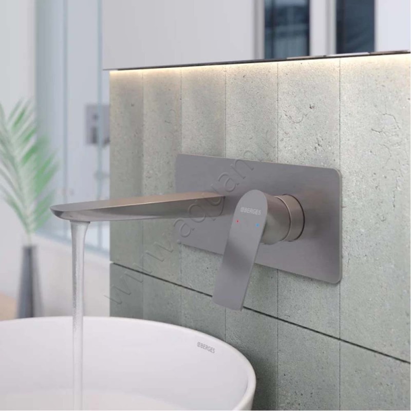 Смеситель Berges Wasserhaus Ventas S сталь матовый 076013