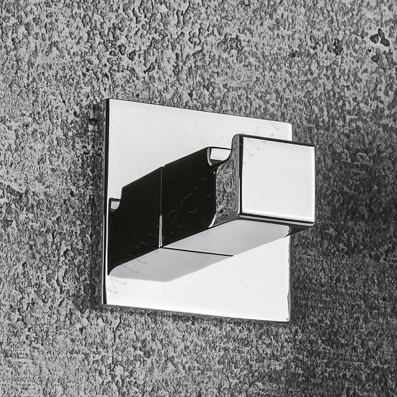 Крючок Colombo BasicQ BLC97.CR