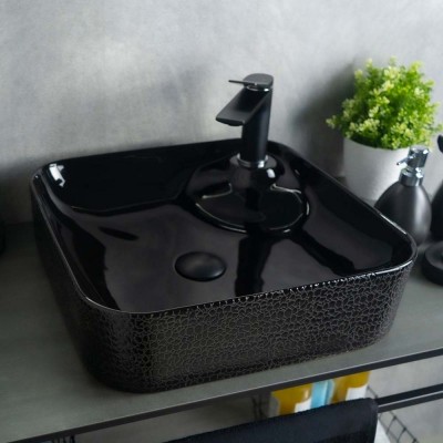 -      Gid  43   (53312)